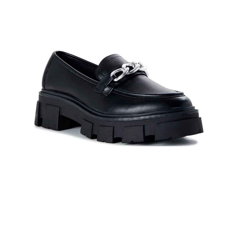 New with Box - No Boundaries Women's Lug Loafers US size 8